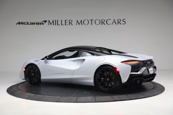 New 2023 McLaren Artura TechLux for sale $279,835 at Pagani of Greenwich in Greenwich CT 06830 4