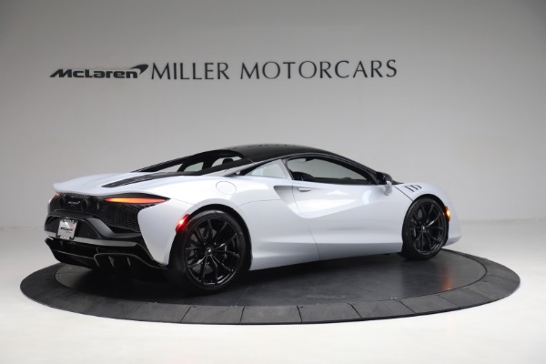 New 2023 McLaren Artura TechLux for sale $279,835 at Pagani of Greenwich in Greenwich CT 06830 8