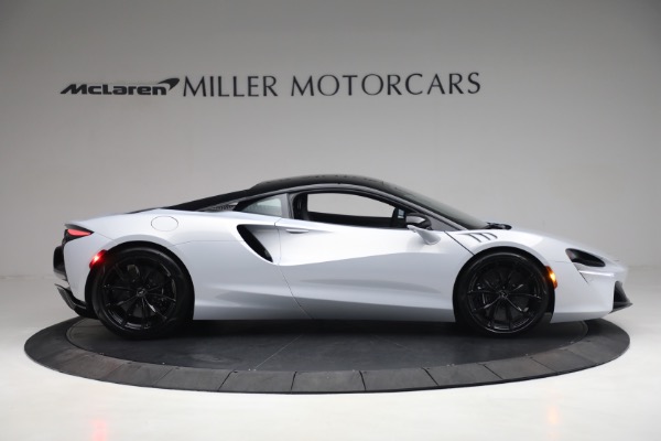 New 2023 McLaren Artura TechLux for sale $279,835 at Pagani of Greenwich in Greenwich CT 06830 9