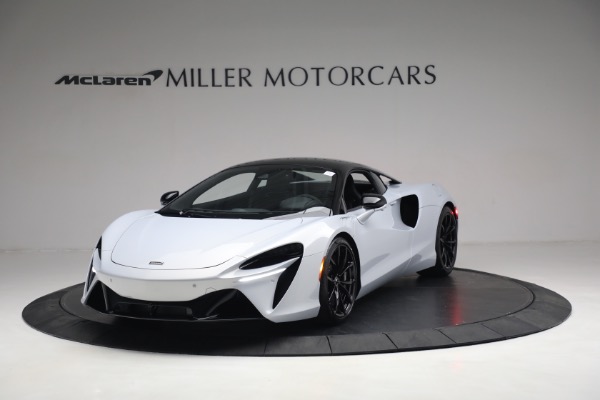 New 2023 McLaren Artura TechLux for sale $279,835 at Pagani of Greenwich in Greenwich CT 06830 1