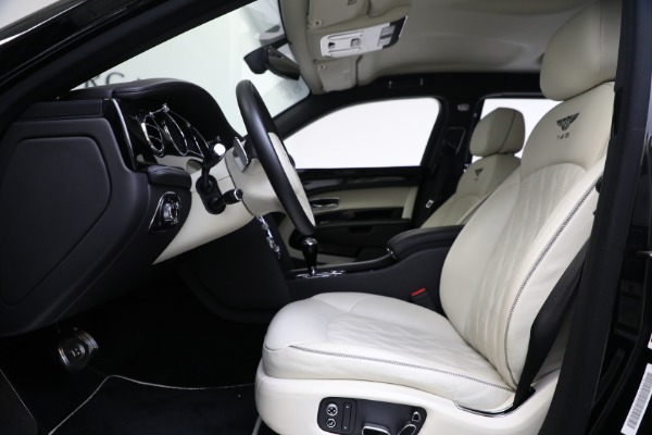 Used 2017 Bentley Mulsanne Extended Wheelbase for sale $259,900 at Pagani of Greenwich in Greenwich CT 06830 19