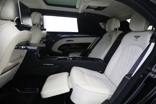 Used 2017 Bentley Mulsanne Extended Wheelbase for sale Sold at Pagani of Greenwich in Greenwich CT 06830 24