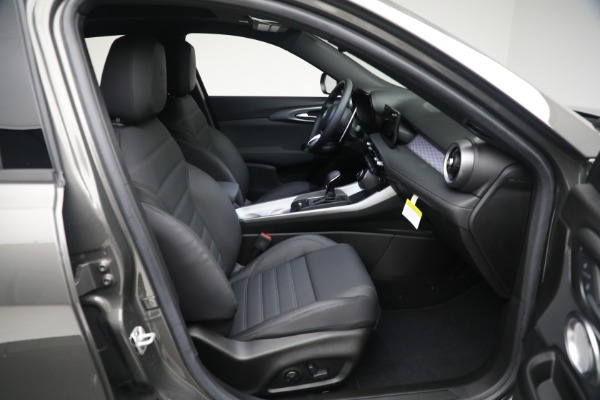 New 2024 Alfa Romeo Tonale Ti for sale $54,450 at Pagani of Greenwich in Greenwich CT 06830 21