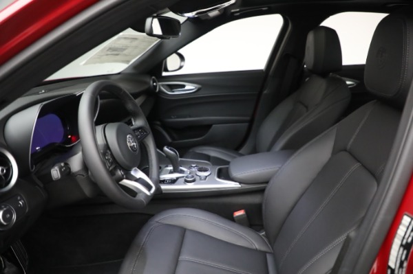 New 2024 Alfa Romeo Giulia Ti for sale $51,115 at Pagani of Greenwich in Greenwich CT 06830 14