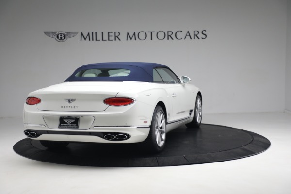 Used 2021 Bentley Continental GTC V8 for sale Call for price at Pagani of Greenwich in Greenwich CT 06830 21