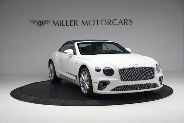 Used 2021 Bentley Continental GTC V8 for sale Call for price at Pagani of Greenwich in Greenwich CT 06830 26