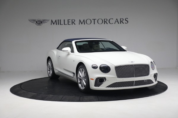 Used 2021 Bentley Continental GTC V8 for sale Call for price at Pagani of Greenwich in Greenwich CT 06830 26