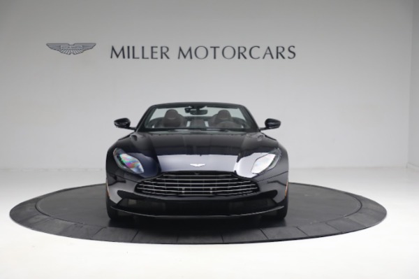 Used 2020 Aston Martin DB11 Volante for sale $148,900 at Pagani of Greenwich in Greenwich CT 06830 11