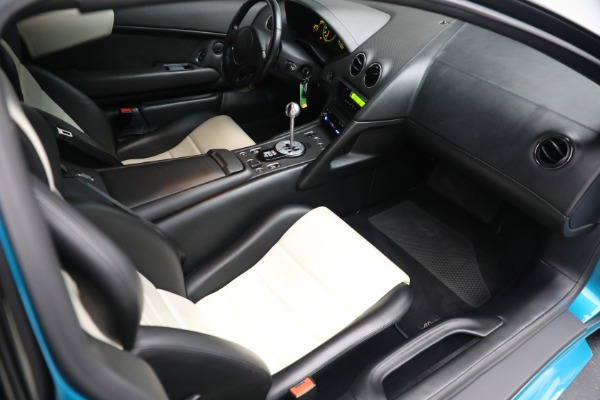 Used 2003 Lamborghini Murcielago for sale Sold at Pagani of Greenwich in Greenwich CT 06830 24
