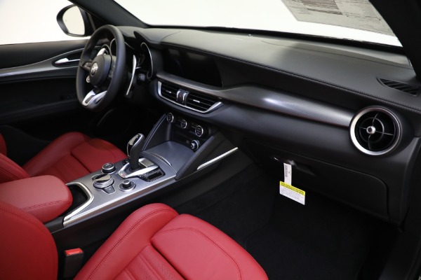 New 2023 Alfa Romeo Stelvio Veloce for sale $48,900 at Pagani of Greenwich in Greenwich CT 06830 18