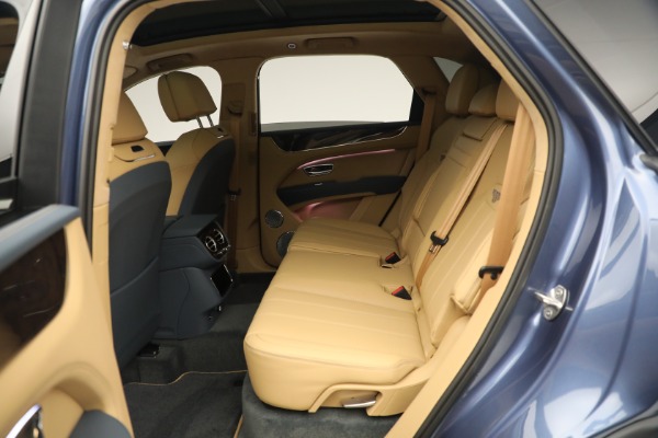 New 2023 Bentley Bentayga Hybrid for sale $250,740 at Pagani of Greenwich in Greenwich CT 06830 24