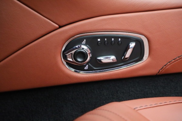 Used 2020 Aston Martin DB11 Volante for sale $143,900 at Pagani of Greenwich in Greenwich CT 06830 26