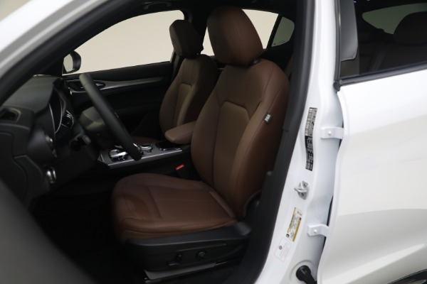 New 2024 Alfa Romeo Stelvio Ti for sale $54,570 at Pagani of Greenwich in Greenwich CT 06830 23