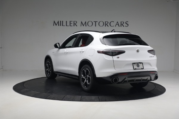 New 2024 Alfa Romeo Stelvio Veloce for sale $56,095 at Pagani of Greenwich in Greenwich CT 06830 8