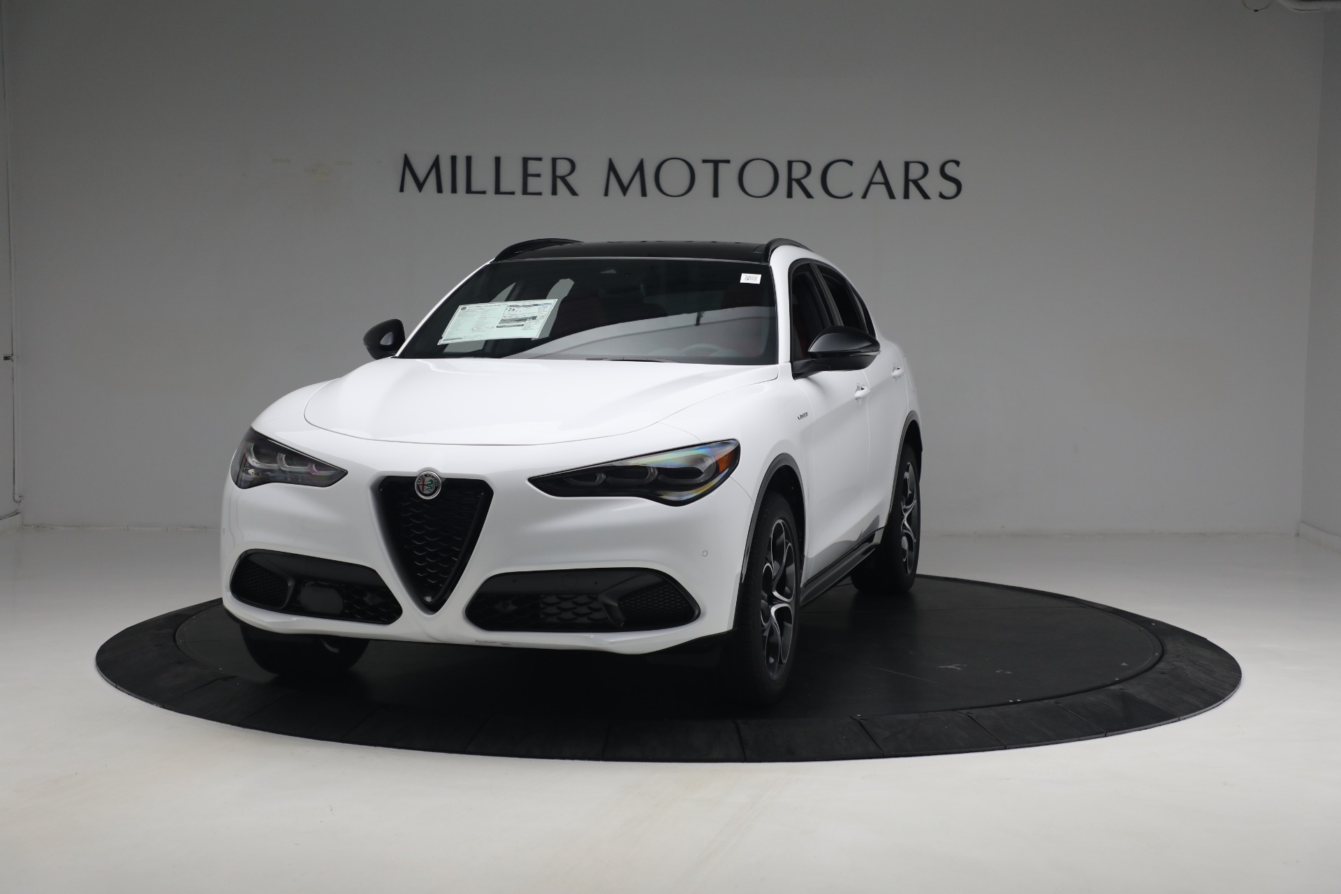 New 2024 Alfa Romeo Stelvio Veloce for sale $56,095 at Pagani of Greenwich in Greenwich CT 06830 1