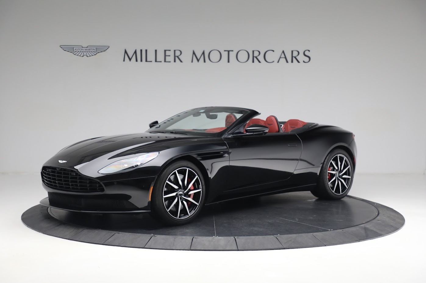 Used 2020 Aston Martin DB11 Volante for sale $139,900 at Pagani of Greenwich in Greenwich CT 06830 1