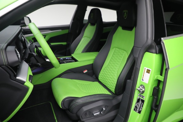 Used 2022 Lamborghini Urus for sale $269,900 at Pagani of Greenwich in Greenwich CT 06830 14