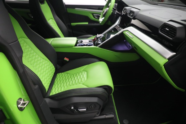 Used 2022 Lamborghini Urus for sale $269,900 at Pagani of Greenwich in Greenwich CT 06830 22