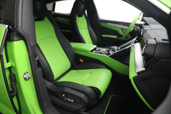Used 2022 Lamborghini Urus for sale $269,900 at Pagani of Greenwich in Greenwich CT 06830 23