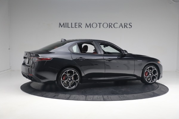 New 2024 Alfa Romeo Giulia Veloce for sale $55,350 at Pagani of Greenwich in Greenwich CT 06830 13