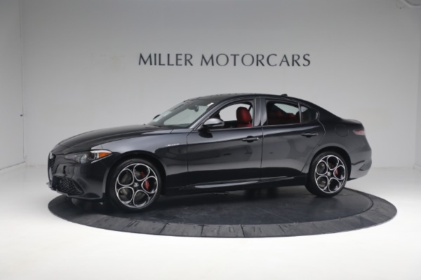 New 2024 Alfa Romeo Giulia Veloce for sale $55,350 at Pagani of Greenwich in Greenwich CT 06830 3