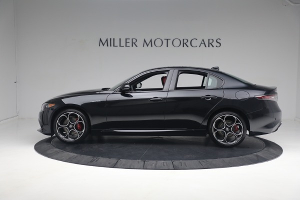 New 2024 Alfa Romeo Giulia Veloce for sale $55,350 at Pagani of Greenwich in Greenwich CT 06830 5