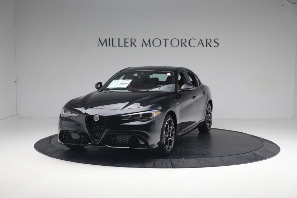 New 2024 Alfa Romeo Giulia Veloce for sale $55,350 at Pagani of Greenwich in Greenwich CT 06830 1