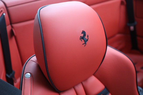 Used 2014 Ferrari California for sale $134,900 at Pagani of Greenwich in Greenwich CT 06830 27