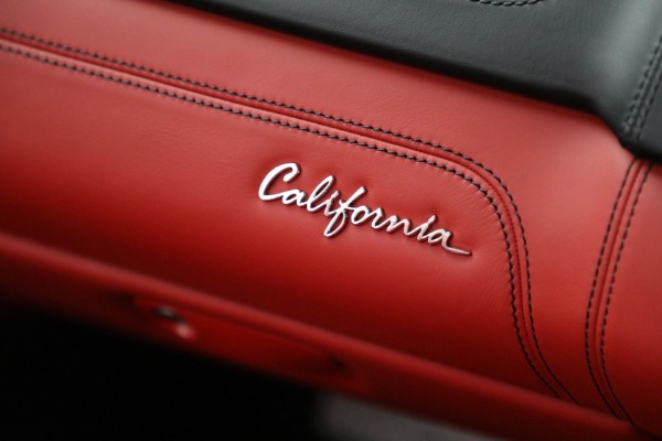 Used 2014 Ferrari California for sale $134,900 at Pagani of Greenwich in Greenwich CT 06830 28