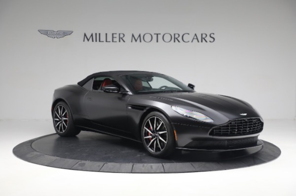Used 2020 Aston Martin DB11 Volante for sale $147,900 at Pagani of Greenwich in Greenwich CT 06830 18