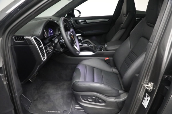 Used 2023 Porsche Cayenne Turbo Coupe for sale $149,900 at Pagani of Greenwich in Greenwich CT 06830 15