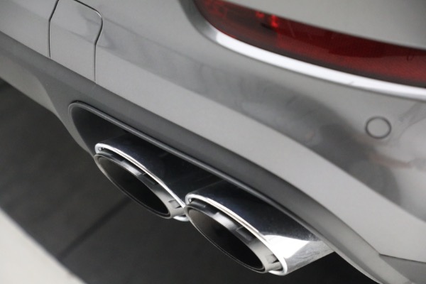 Used 2023 Porsche Cayenne Turbo Coupe for sale $149,900 at Pagani of Greenwich in Greenwich CT 06830 28