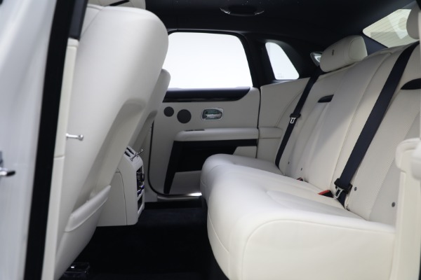 Used 2022 Rolls-Royce Ghost for sale $299,900 at Pagani of Greenwich in Greenwich CT 06830 20