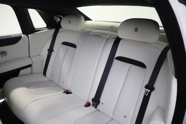 Used 2022 Rolls-Royce Ghost for sale $299,900 at Pagani of Greenwich in Greenwich CT 06830 22