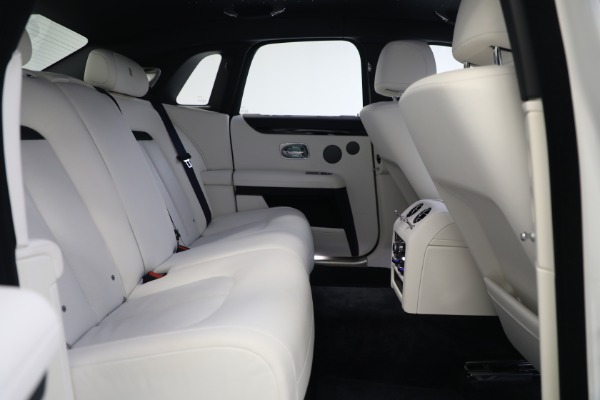 Used 2022 Rolls-Royce Ghost for sale $295,900 at Pagani of Greenwich in Greenwich CT 06830 25