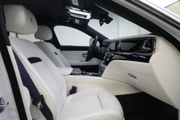 Used 2022 Rolls-Royce Ghost for sale $295,900 at Pagani of Greenwich in Greenwich CT 06830 28