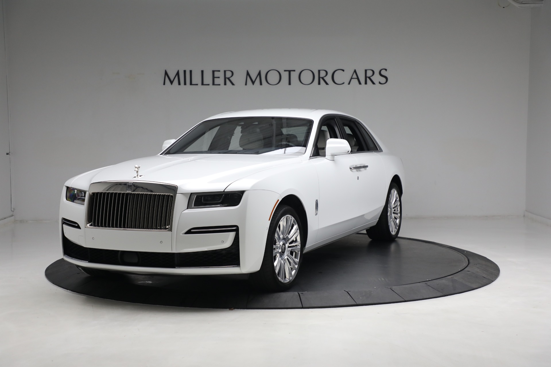 Used 2022 Rolls-Royce Ghost for sale $299,900 at Pagani of Greenwich in Greenwich CT 06830 1
