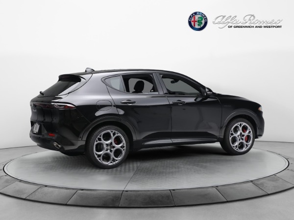 New 2024 Alfa Romeo Tonale Veloce for sale $57,640 at Pagani of Greenwich in Greenwich CT 06830 12