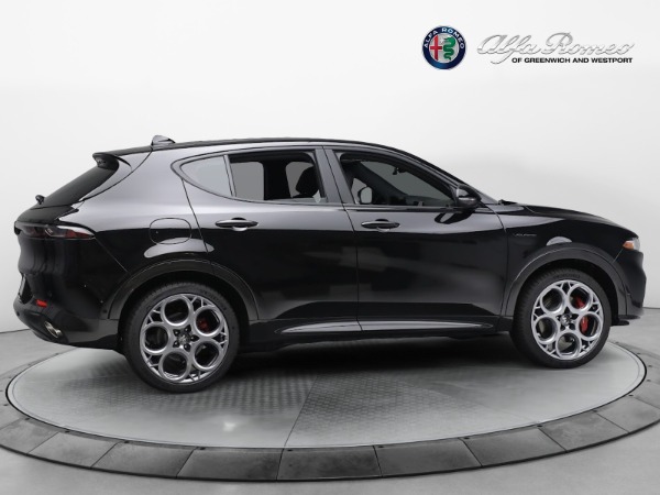 New 2024 Alfa Romeo Tonale Veloce for sale $57,640 at Pagani of Greenwich in Greenwich CT 06830 13