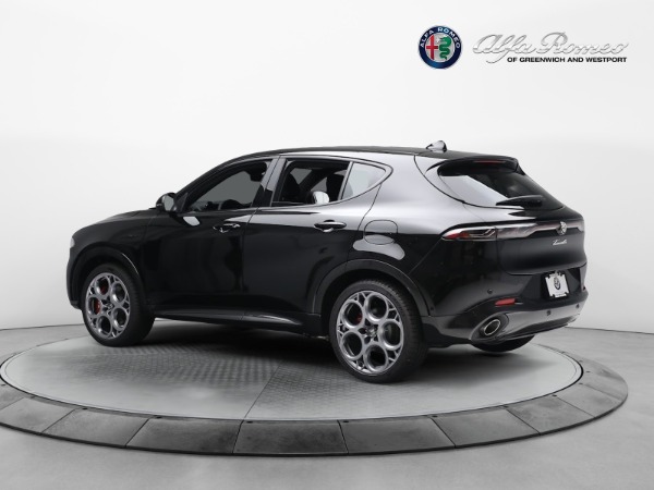 New 2024 Alfa Romeo Tonale Veloce for sale $57,640 at Pagani of Greenwich in Greenwich CT 06830 6