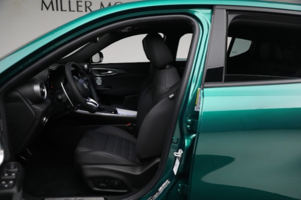 New 2024 Alfa Romeo Tonale Veloce for sale $59,340 at Pagani of Greenwich in Greenwich CT 06830 19