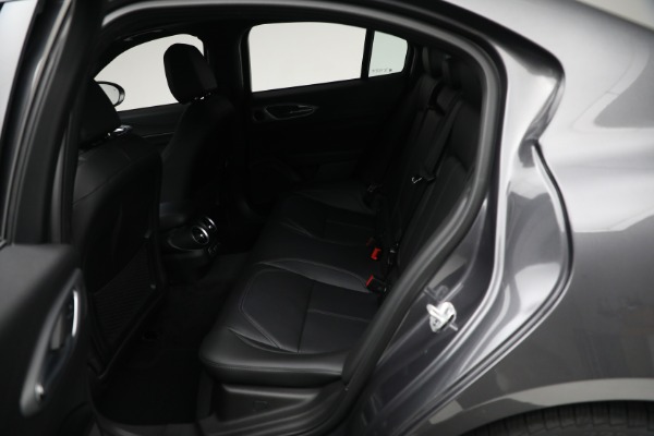 New 2024 Alfa Romeo Giulia Ti for sale $51,870 at Pagani of Greenwich in Greenwich CT 06830 28