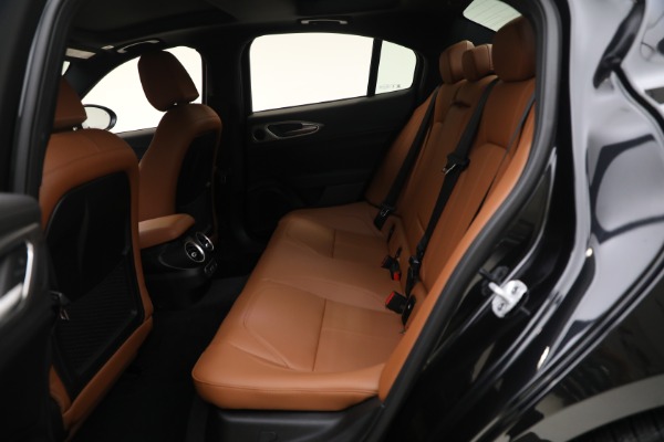 New 2024 Alfa Romeo Giulia Ti for sale $54,845 at Pagani of Greenwich in Greenwich CT 06830 27