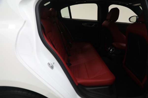 New 2024 Alfa Romeo Giulia Ti for sale $55,285 at Pagani of Greenwich in Greenwich CT 06830 28