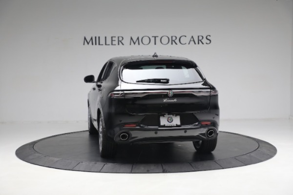 New 2024 Alfa Romeo Tonale Veloce for sale $57,640 at Pagani of Greenwich in Greenwich CT 06830 8