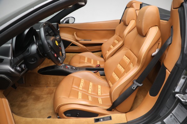 Used 2014 Ferrari 458 Spider for sale $289,900 at Pagani of Greenwich in Greenwich CT 06830 20