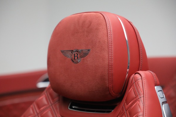 Used 2022 Bentley Continental GTC Speed for sale $299,900 at Pagani of Greenwich in Greenwich CT 06830 28
