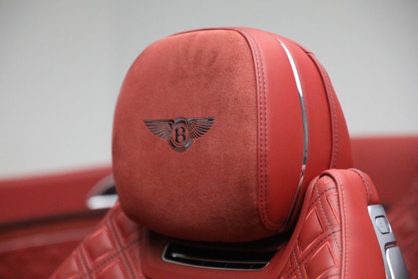 Used 2022 Bentley Continental GTC Speed for sale $284,900 at Pagani of Greenwich in Greenwich CT 06830 28