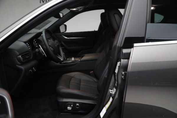 New 2024 Maserati Levante GT for sale $103,495 at Pagani of Greenwich in Greenwich CT 06830 21