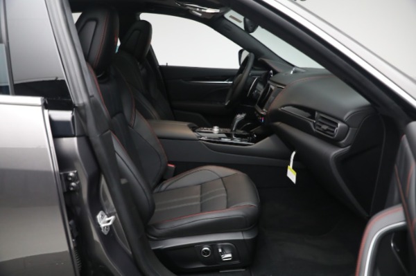 New 2024 Maserati Levante GT for sale $103,495 at Pagani of Greenwich in Greenwich CT 06830 24